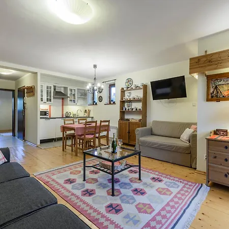 W Dolinie Slonca Z Ogrodkiem & * كوشتيليسكا