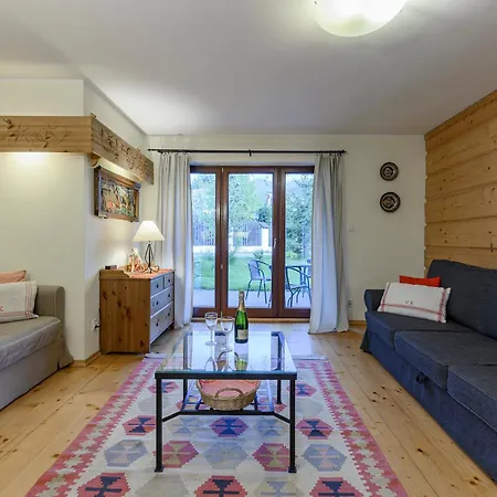 W Dolinie Slonca Z Ogrodkiem & *