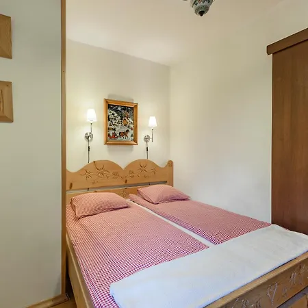 Apartment W Dolinie Slonca Z Ogrodkiem & *